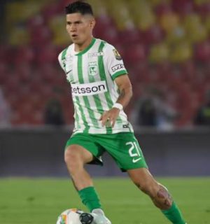 Jorman Campuzano, current midfielder