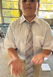 Alex making the 6/7 motion.